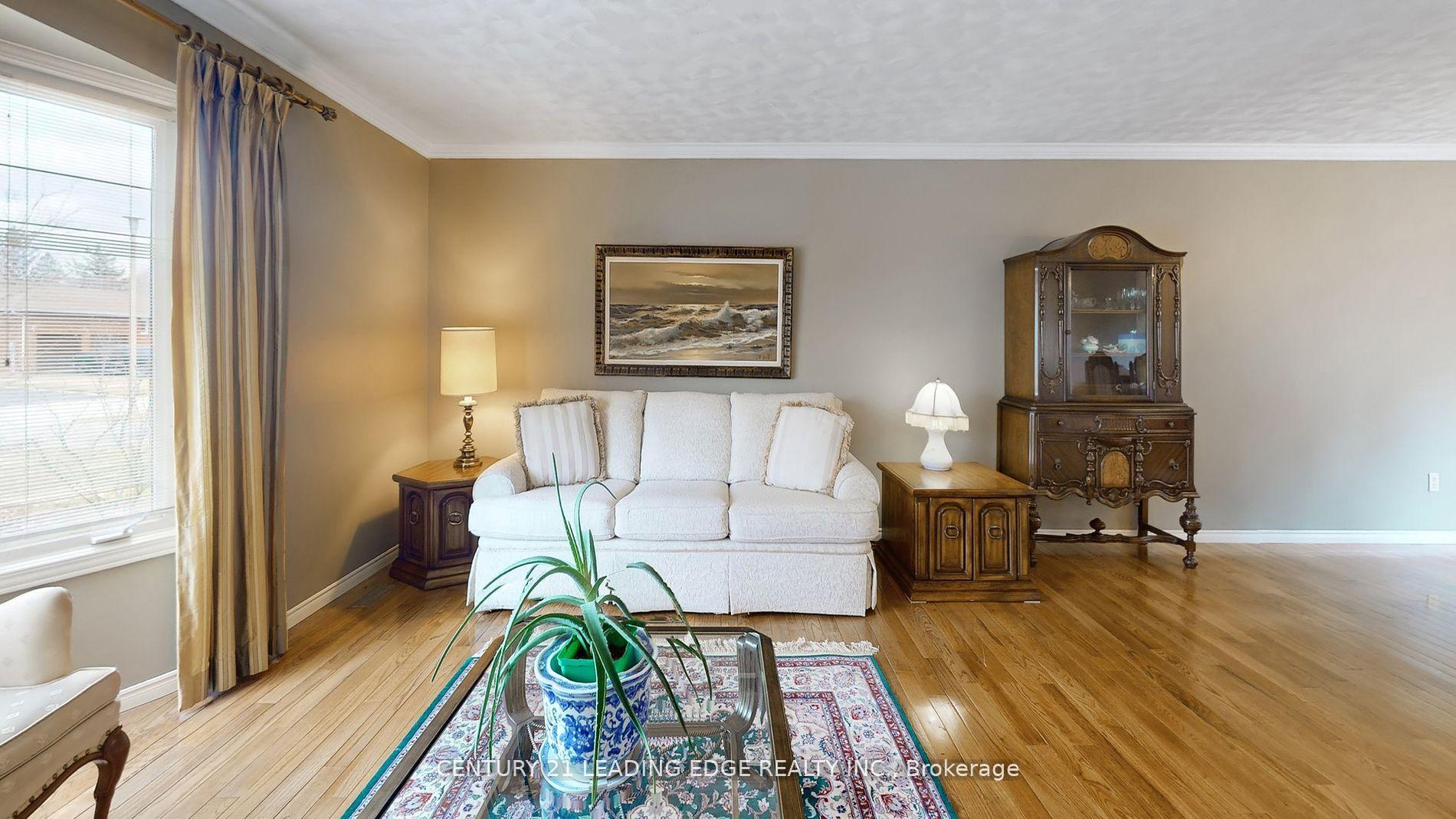 Photo 6 of 25 Colleen Crescent, Caledon, Caledon East — HOMEH
