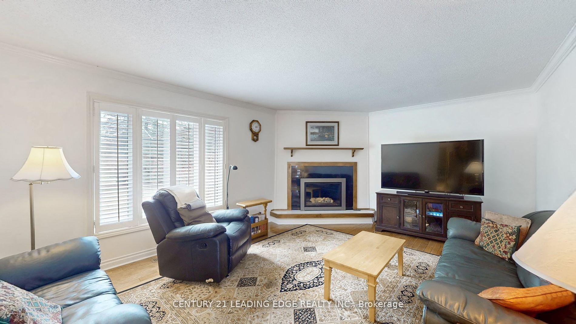 Photo 10 of 25 Colleen Crescent, Caledon, Caledon East — HOMEH