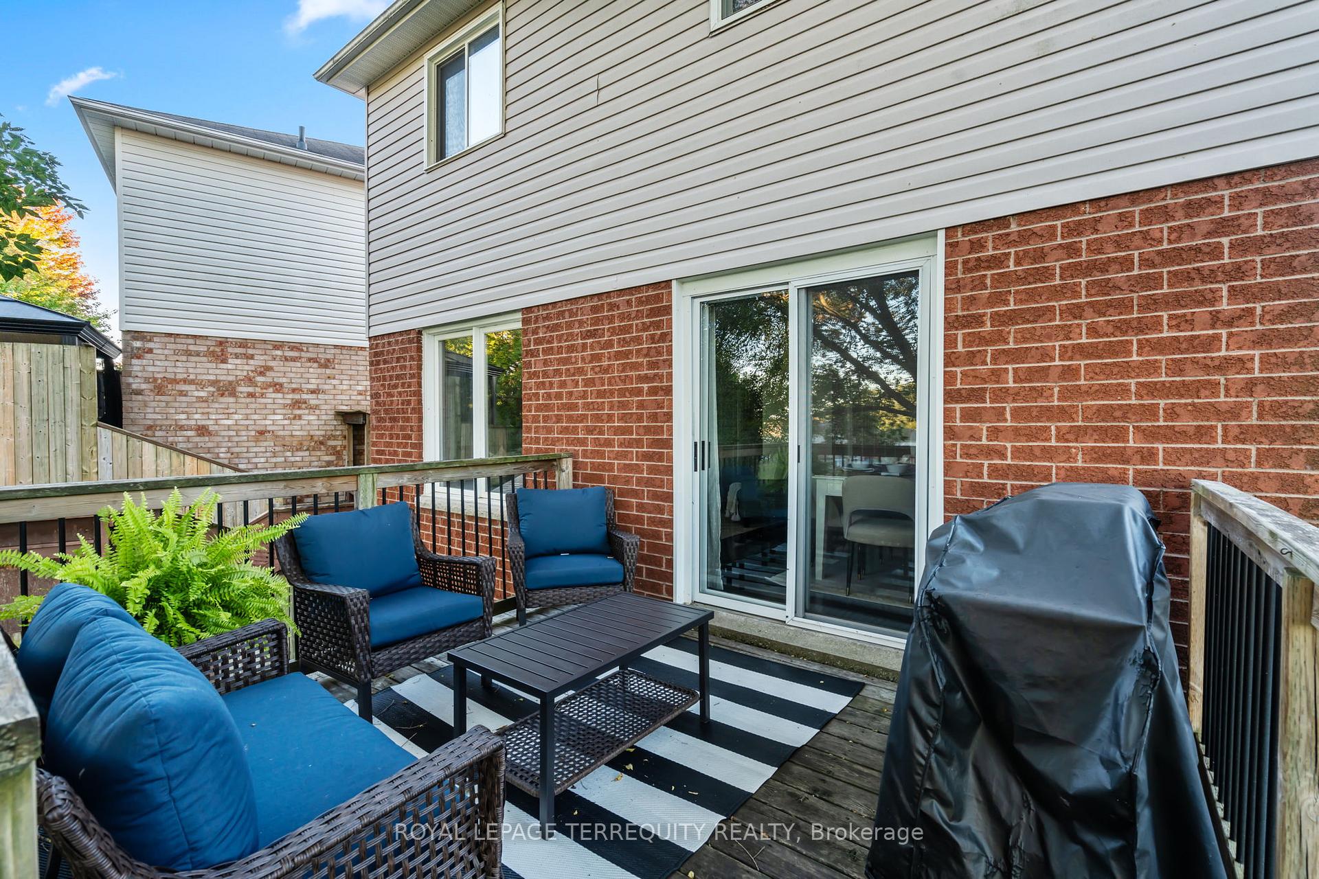 Photo 37 of 43 Champine Square, Clarington, Bowmanville — HOMEH
