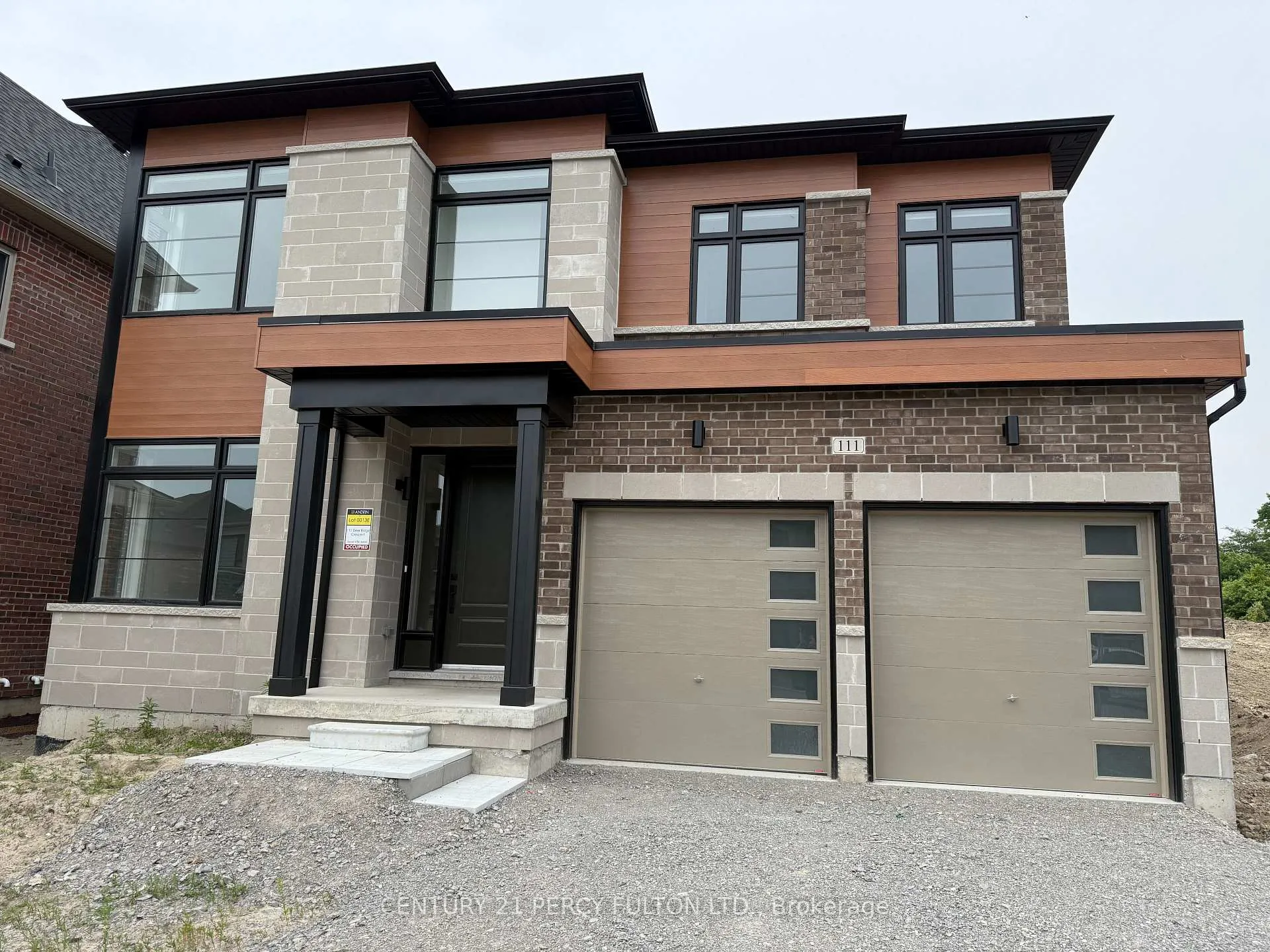 Photo 1 of 111 Deer Ridge Crescent, Whitby, Rural Whitby — HOMEH