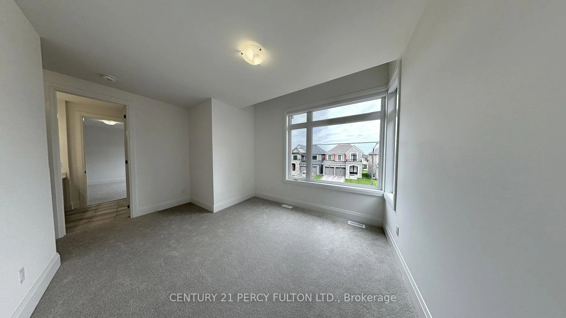 Photo 14 of 111 Deer Ridge Crescent, Whitby, Rural Whitby — HOMEH