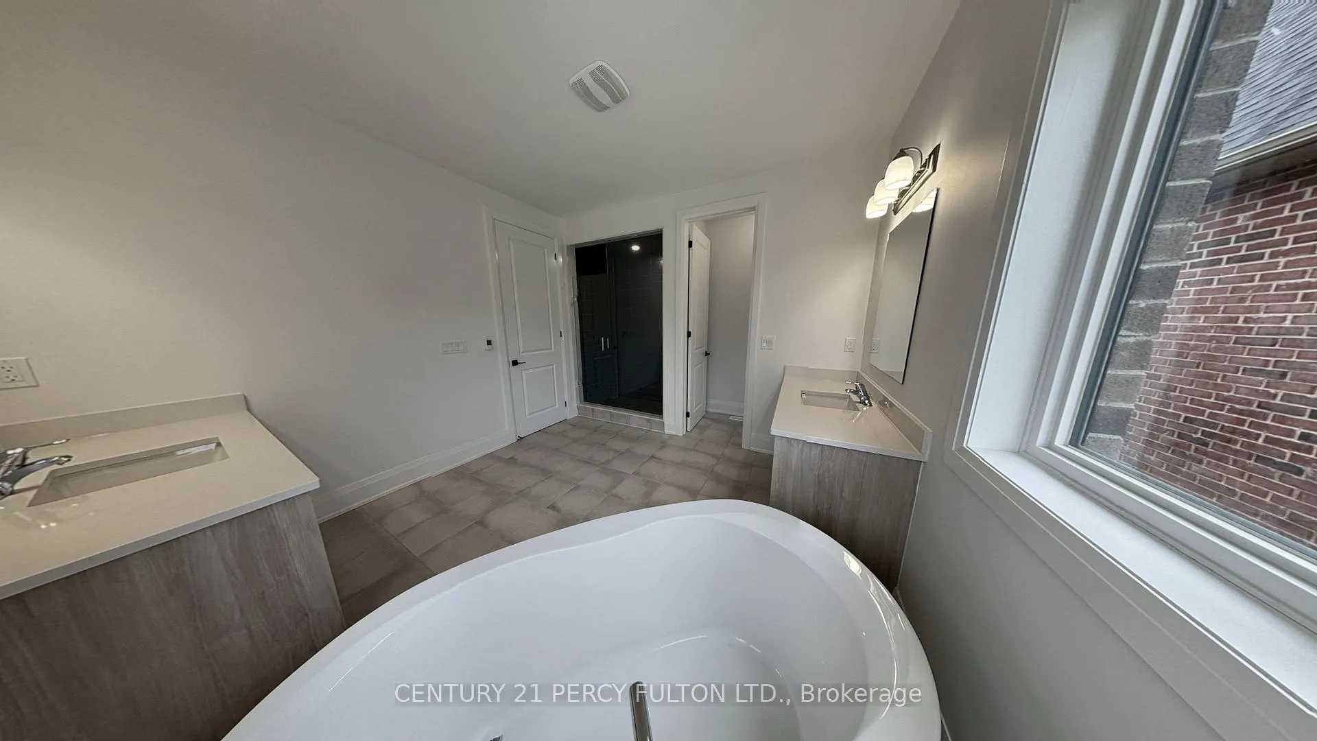 Photo 19 of 111 Deer Ridge Crescent, Whitby, Rural Whitby — HOMEH