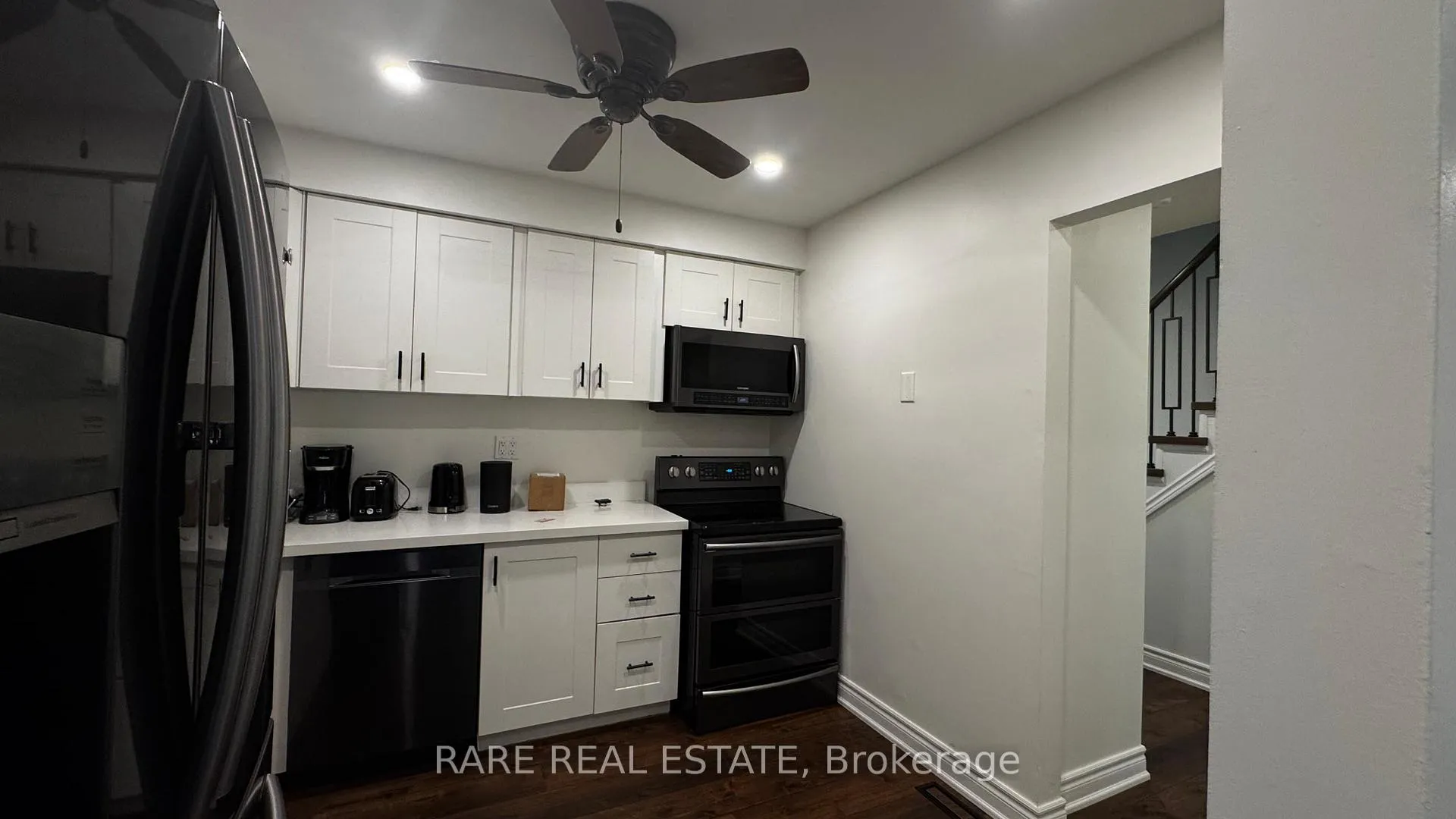 Photo 5 of 18 Pomeroy Street, Clarington, Bowmanville — HOMEH