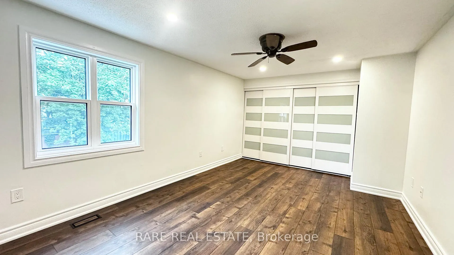 Photo 7 of 18 Pomeroy Street, Clarington, Bowmanville — HOMEH