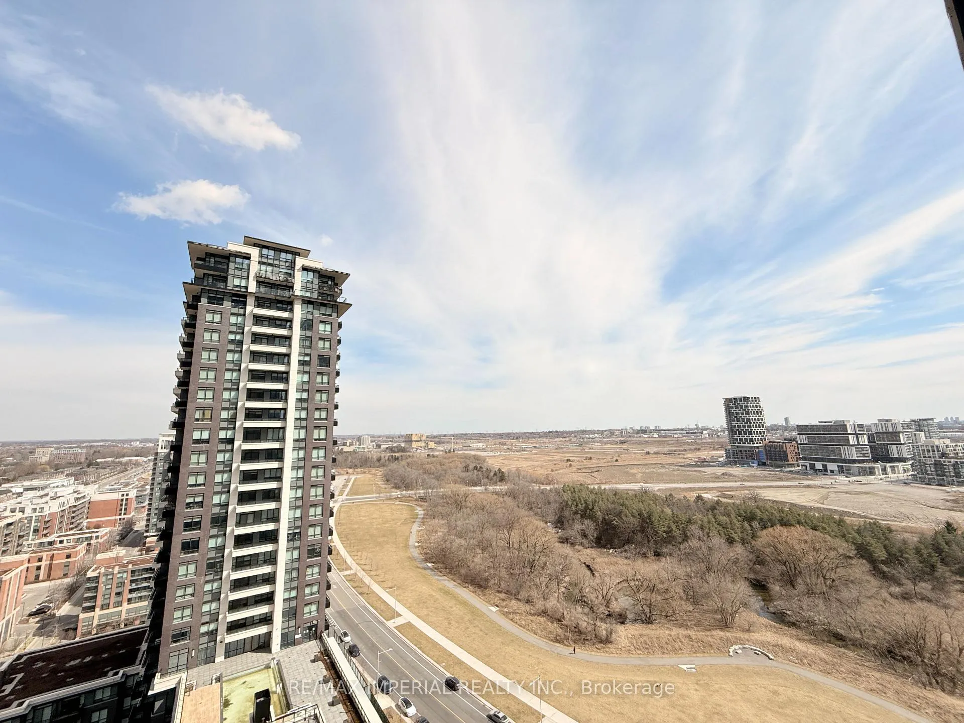 Photo 2 of Unit 2201, 18 Water Walk Drive, Markham, Unionville — HOMEH