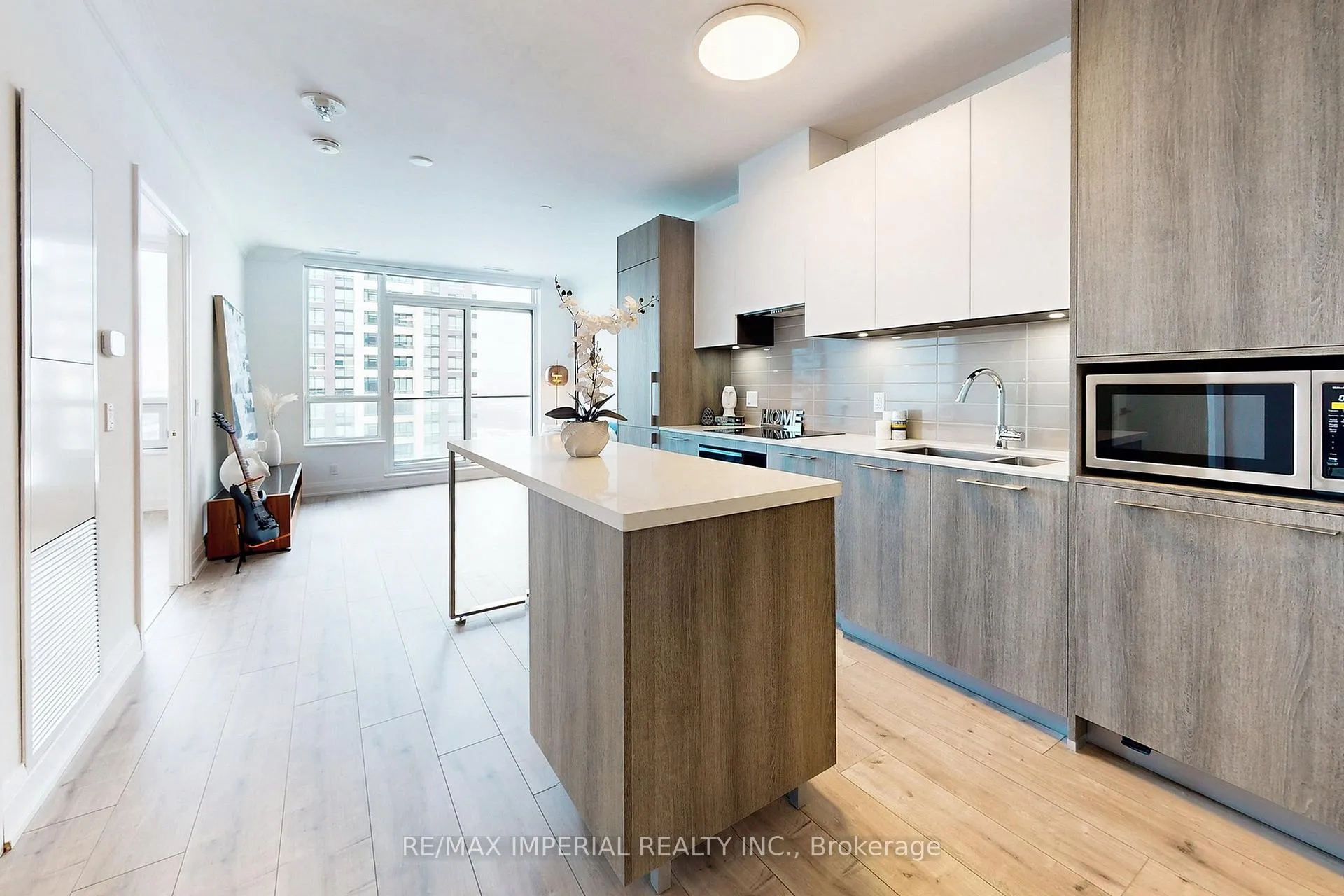Photo 9 of Unit 2201, 18 Water Walk Drive, Markham, Unionville — HOMEH