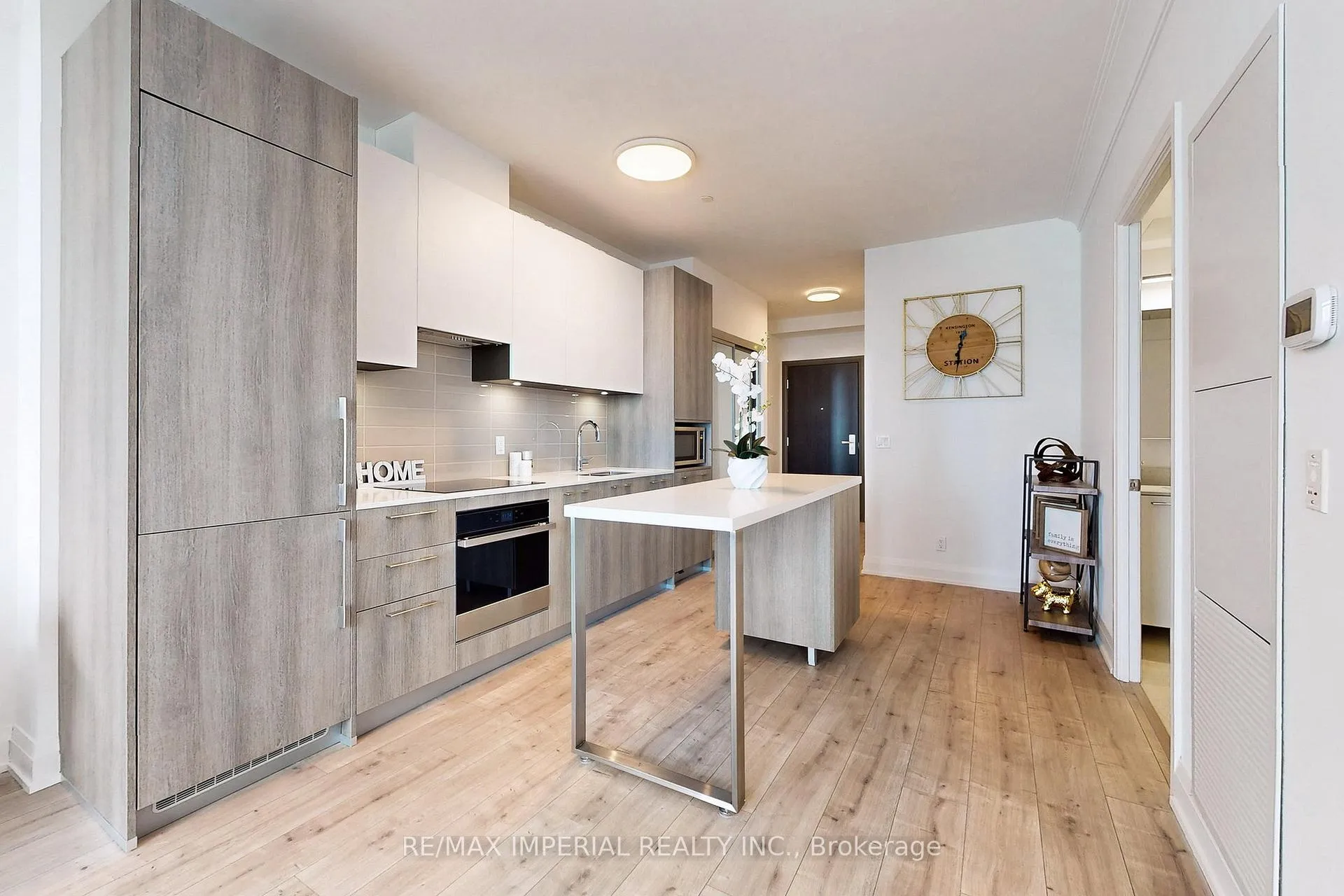 Photo 10 of Unit 2201, 18 Water Walk Drive, Markham, Unionville — HOMEH