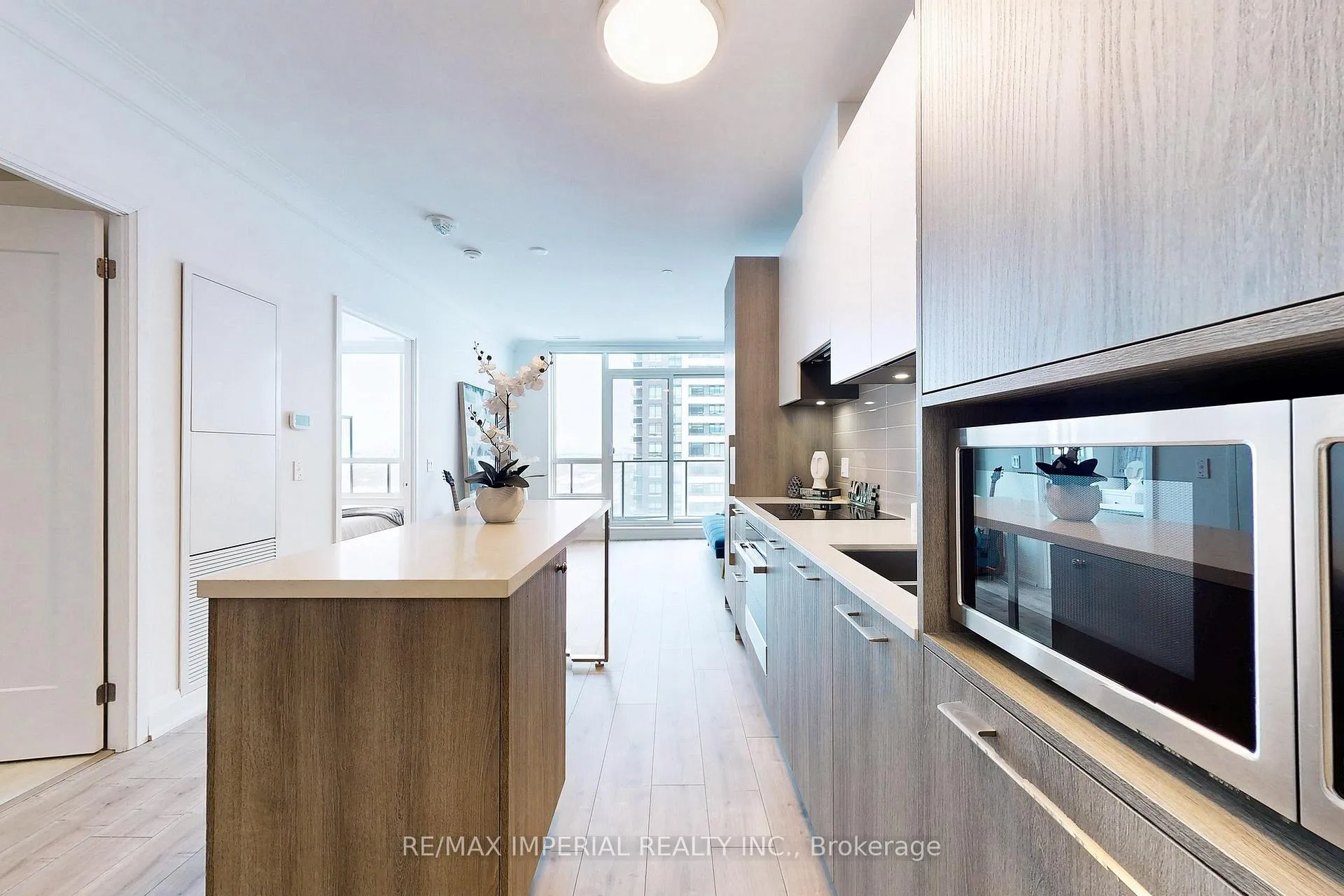 Photo 11 of Unit 2201, 18 Water Walk Drive, Markham, Unionville — HOMEH