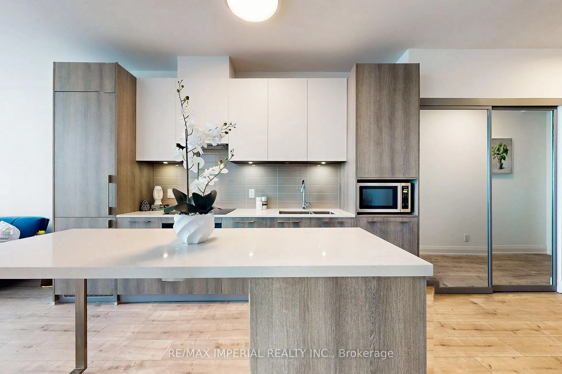 Photo 12 of Unit 2201, 18 Water Walk Drive, Markham, Unionville — HOMEH