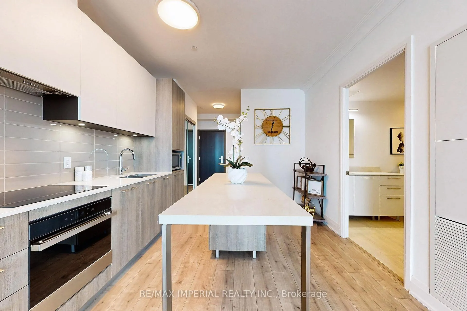 Photo 15 of Unit 2201, 18 Water Walk Drive, Markham, Unionville — HOMEH