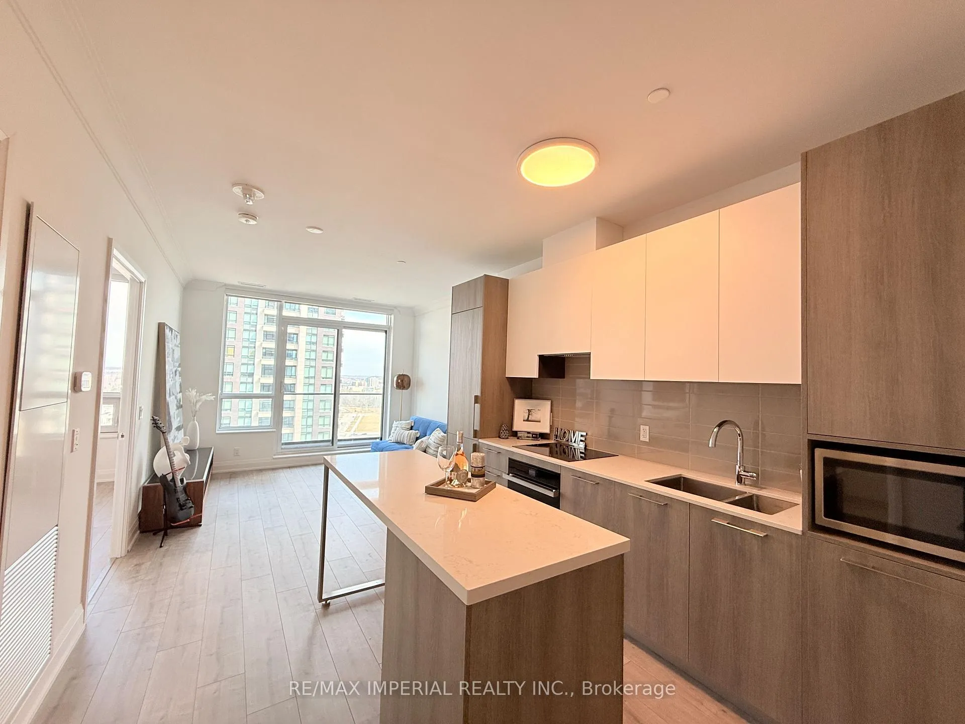 Photo 17 of Unit 2201, 18 Water Walk Drive, Markham, Unionville — HOMEH