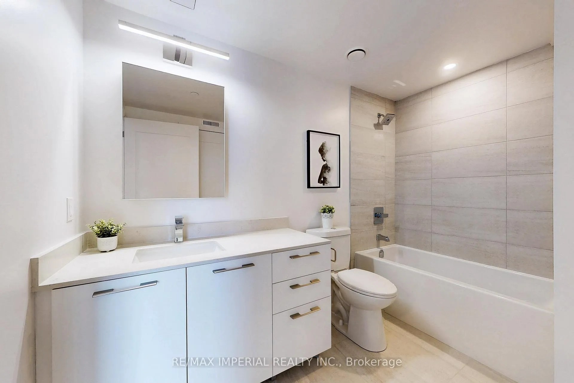 Photo 22 of Unit 2201, 18 Water Walk Drive, Markham, Unionville — HOMEH