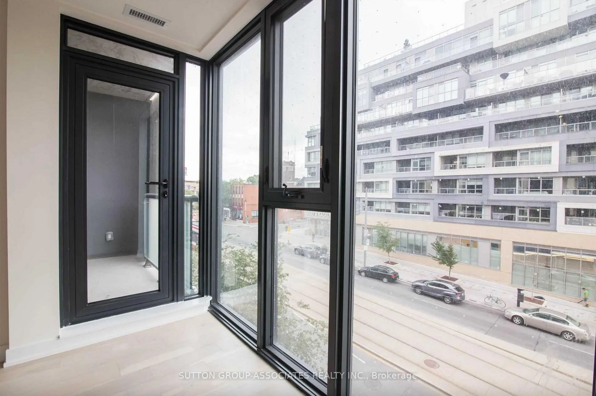 Photo 6 of Unit 416, 840 St Clair Avenue W, Toronto, Humewood-Cedarvale — HOMEH