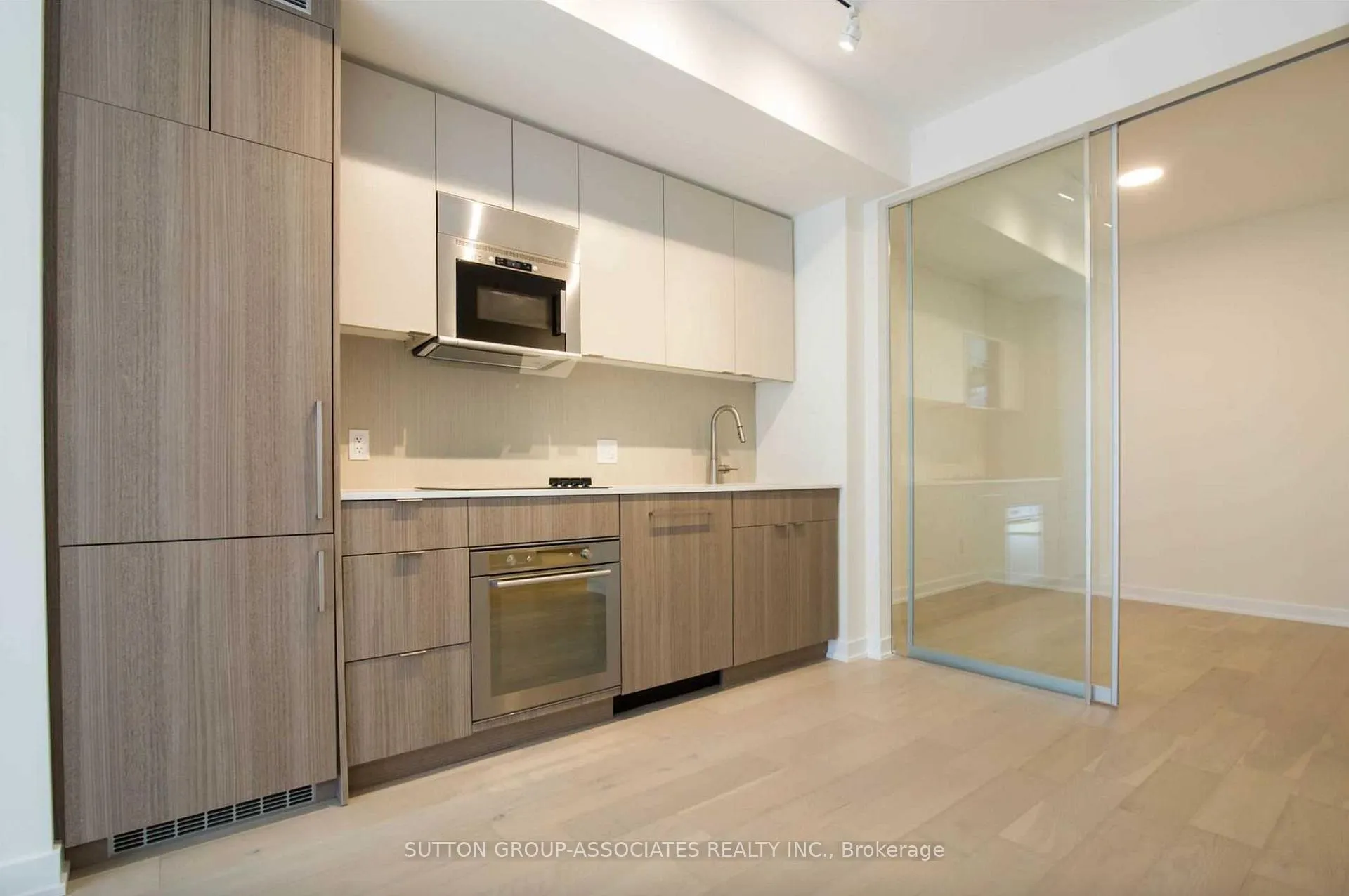 Photo 8 of Unit 416, 840 St Clair Avenue W, Toronto, Humewood-Cedarvale — HOMEH
