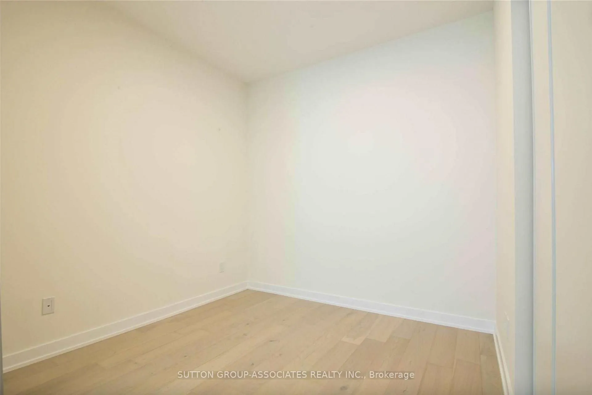 Photo 14 of Unit 416, 840 St Clair Avenue W, Toronto, Humewood-Cedarvale — HOMEH