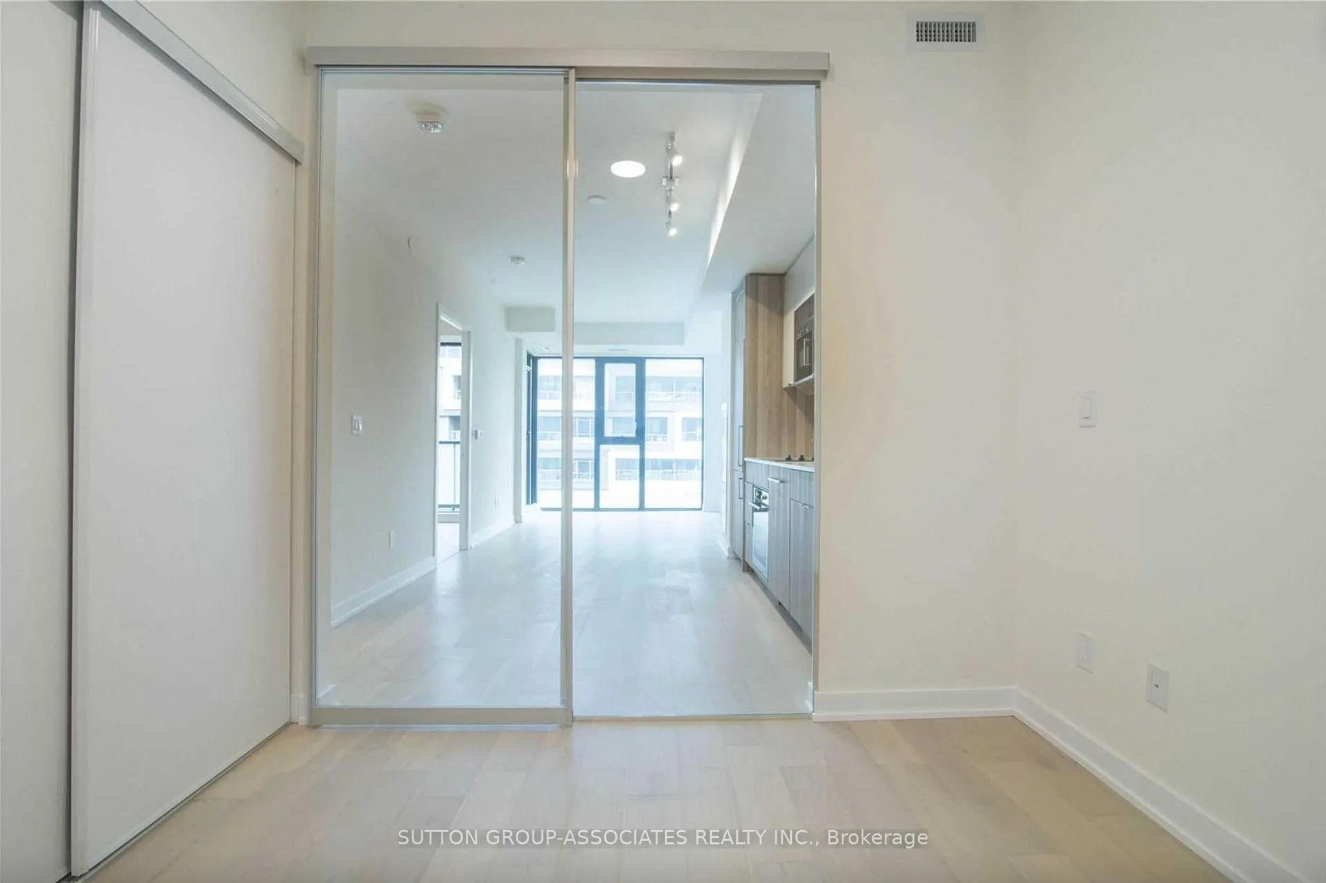 Photo 17 of Unit 416, 840 St Clair Avenue W, Toronto, Humewood-Cedarvale — HOMEH