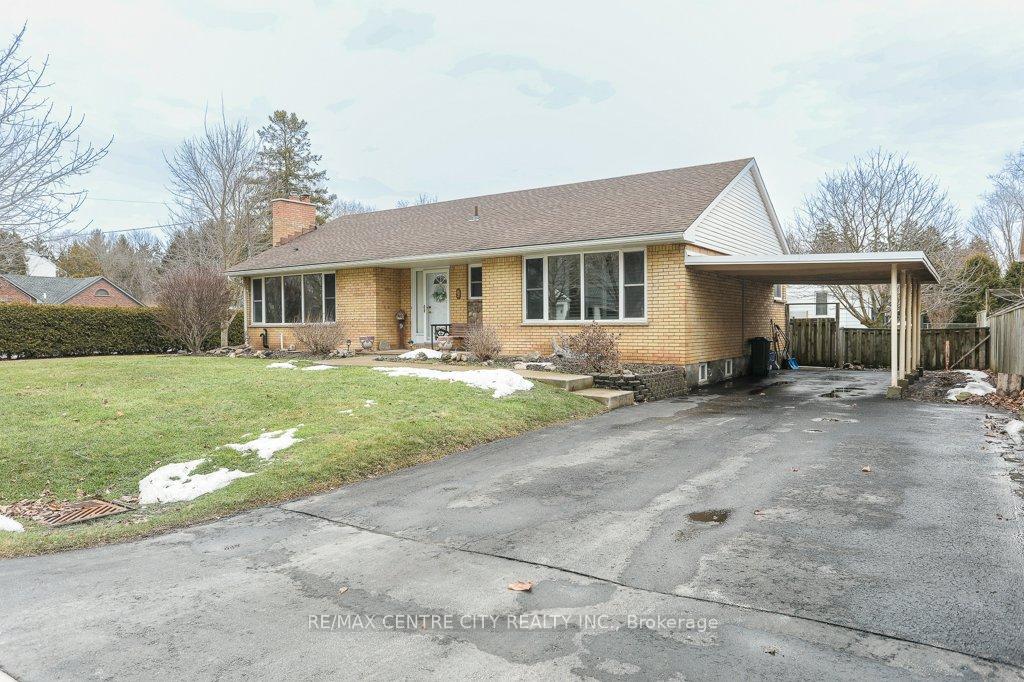 Photo 1 of 9 Hillcrest Avenue, Central Elgin, Lynhurst — HOMEH
