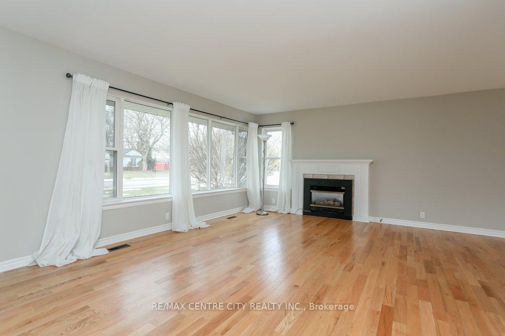 Photo 9 of 9 Hillcrest Avenue, Central Elgin, Lynhurst — HOMEH