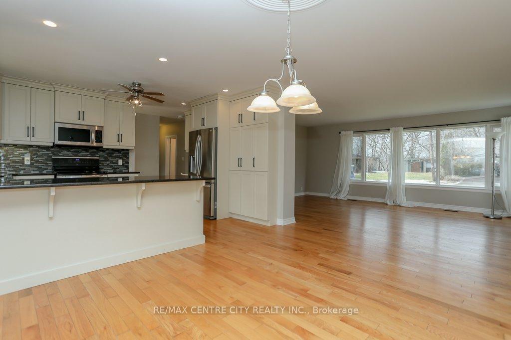 Photo 15 of 9 Hillcrest Avenue, Central Elgin, Lynhurst — HOMEH