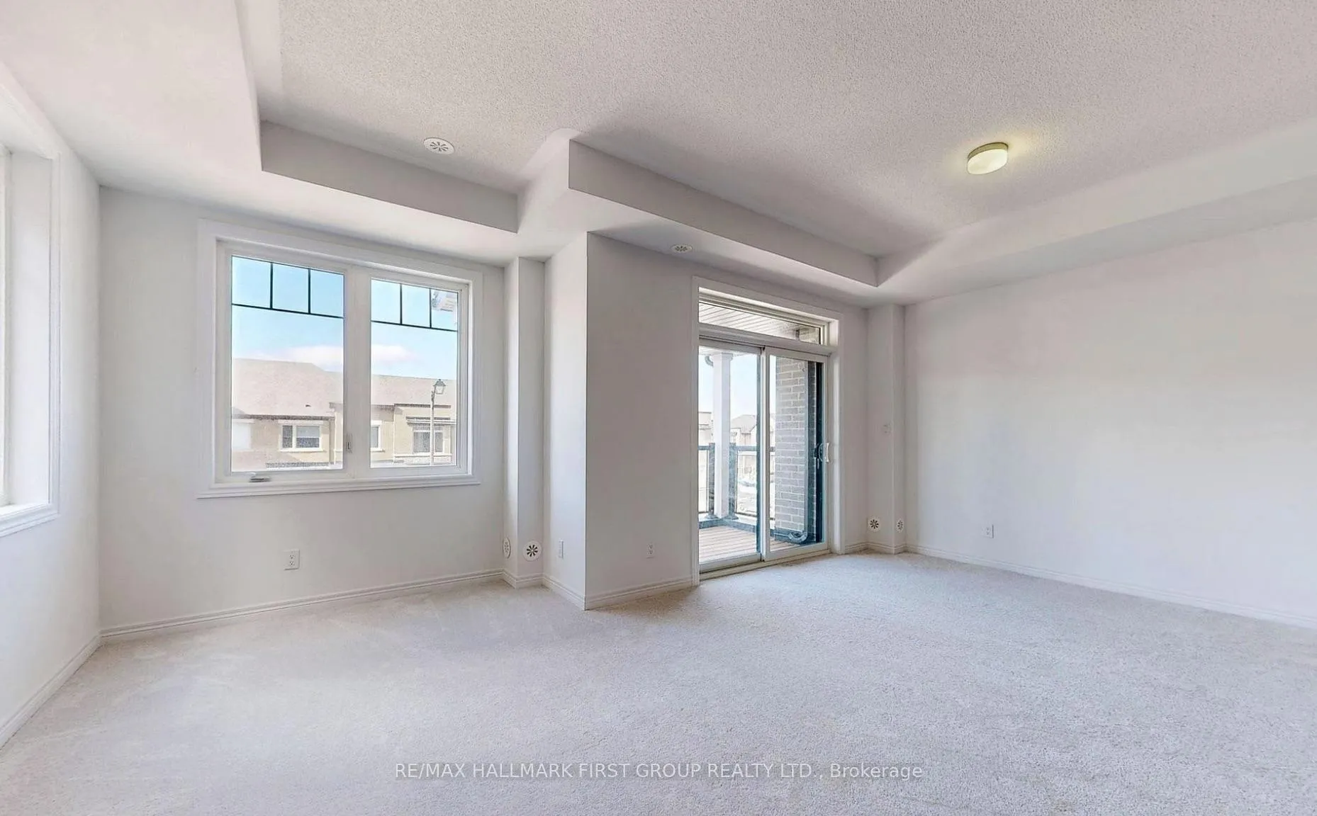 Photo 6 of 2033 Cameron Lott Crescent, Oshawa, Kedron — HOMEH