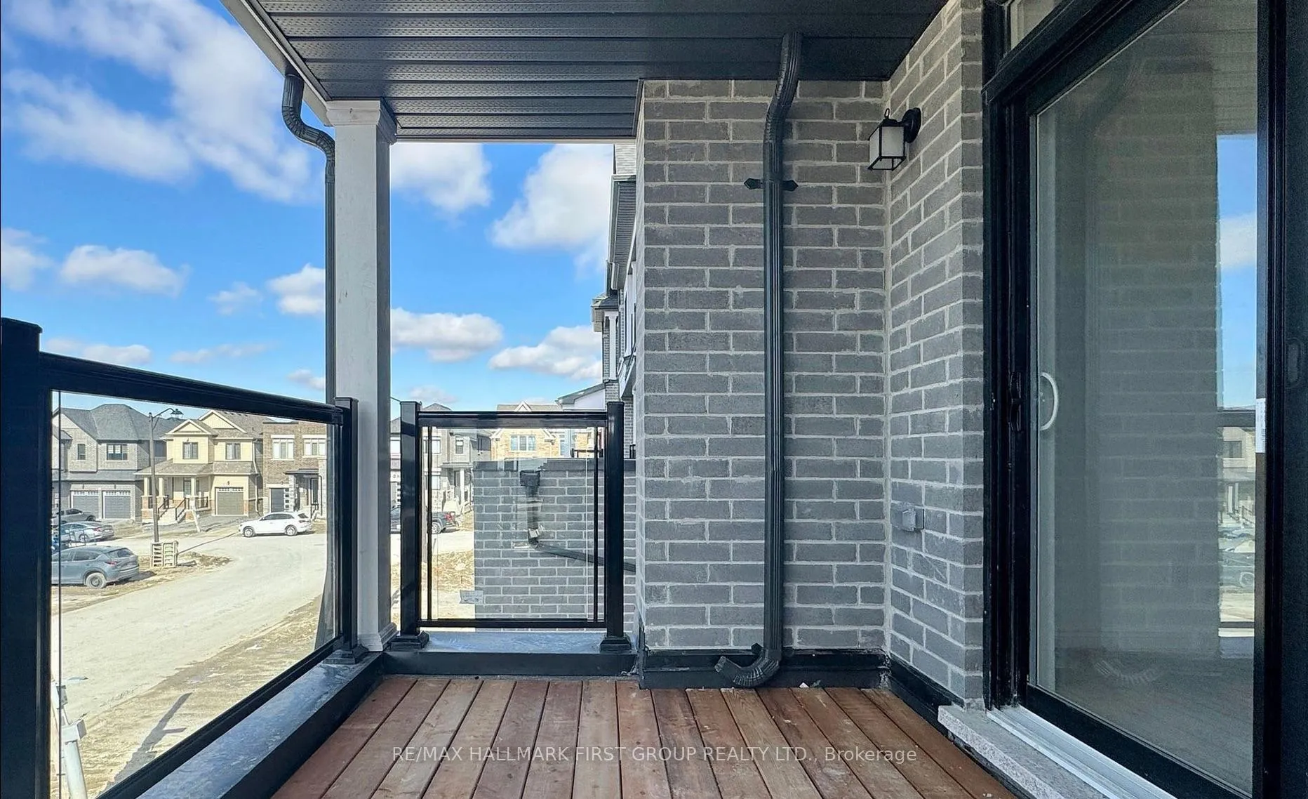 Photo 13 of 2033 Cameron Lott Crescent, Oshawa, Kedron — HOMEH