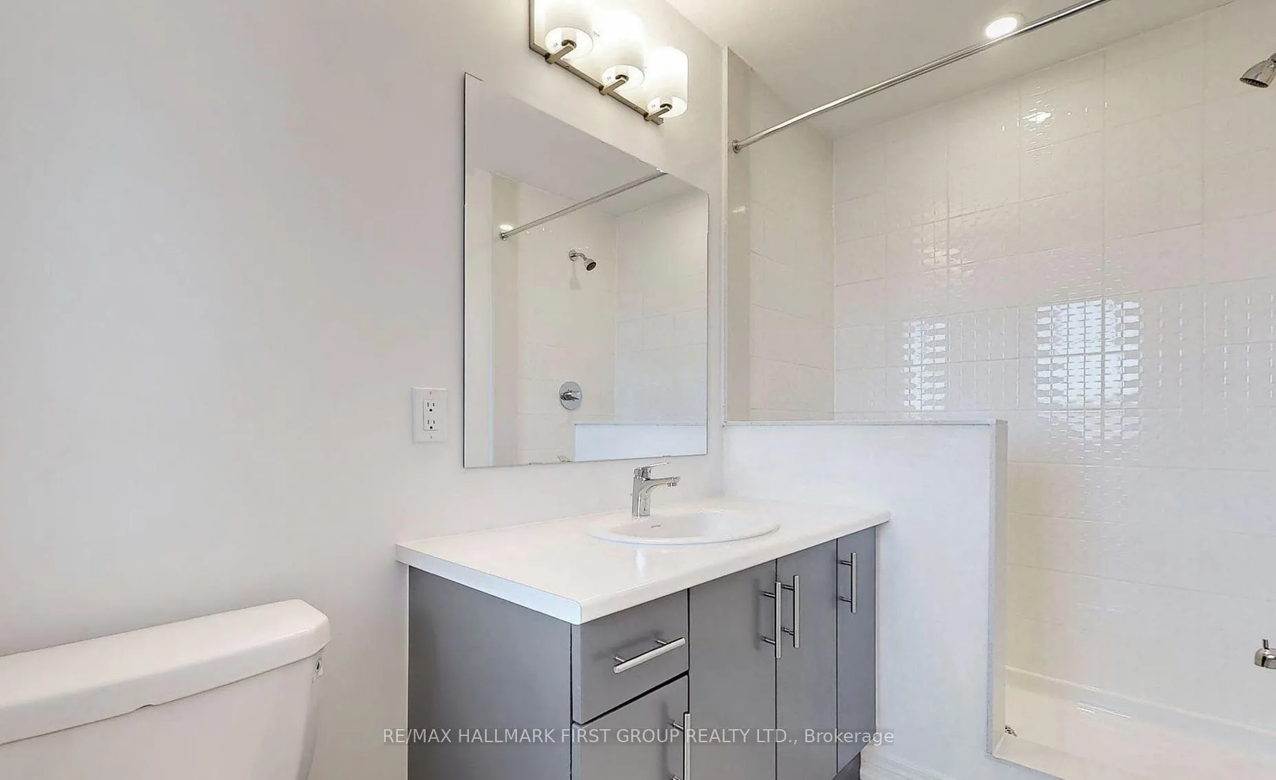 Photo 18 of 2033 Cameron Lott Crescent, Oshawa, Kedron — HOMEH