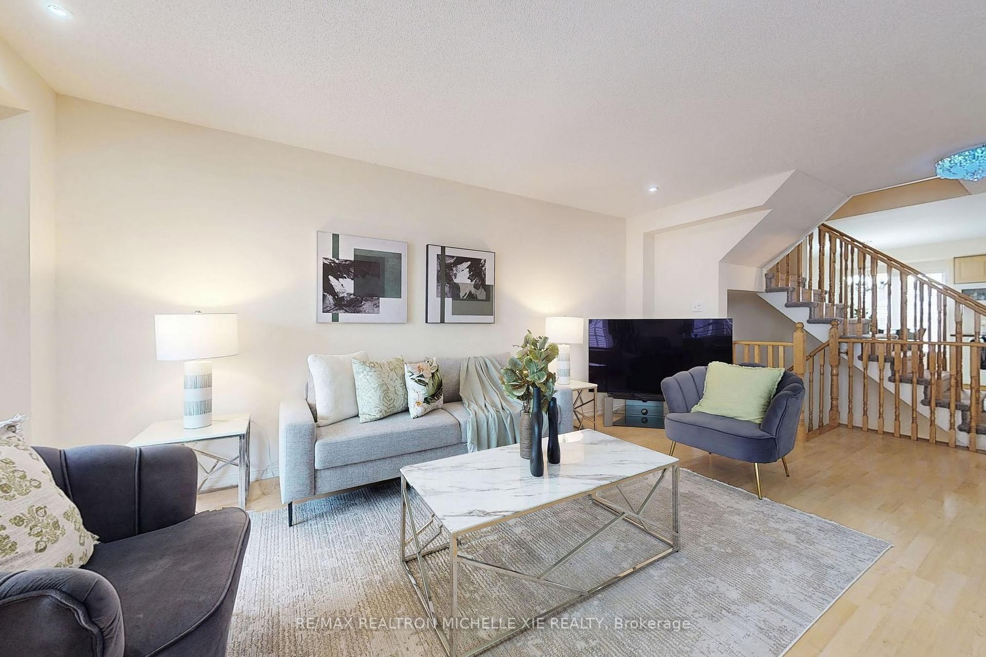 Photo 6 of 134 Goss Lane, Ajax, Central East — HOMEH