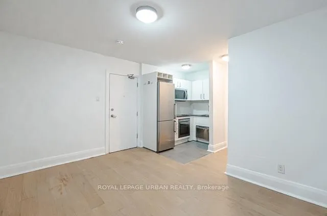 Photo 2 of Unit 5, 145 Arlington Avenue, Toronto, Humewood-Cedarvale — HOMEH