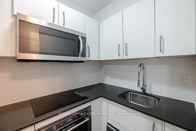 Photo 11 of Unit 5, 145 Arlington Avenue, Toronto, Humewood-Cedarvale — HOMEH