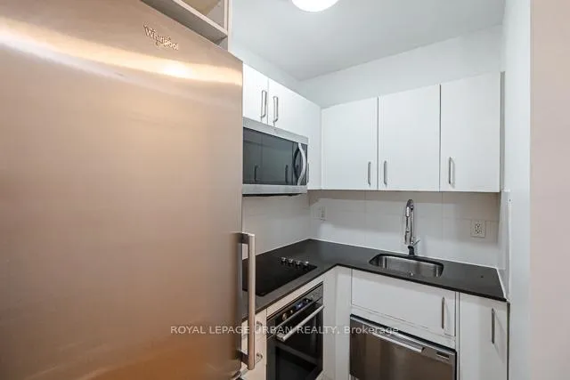 Photo 12 of Unit 5, 145 Arlington Avenue, Toronto, Humewood-Cedarvale — HOMEH