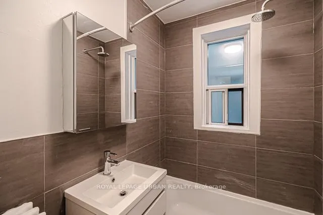 Photo 19 of Unit 5, 145 Arlington Avenue, Toronto, Humewood-Cedarvale — HOMEH