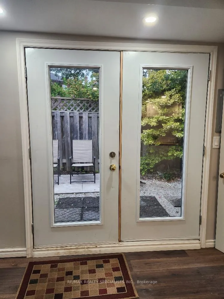 Photo 5 of 10 Moir Avenue, Toronto, Oakwood Village — HOMEH
