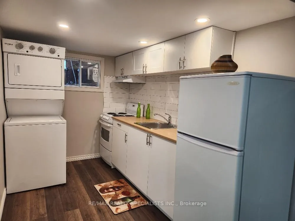 Photo 13 of 10 Moir Avenue, Toronto, Oakwood Village — HOMEH