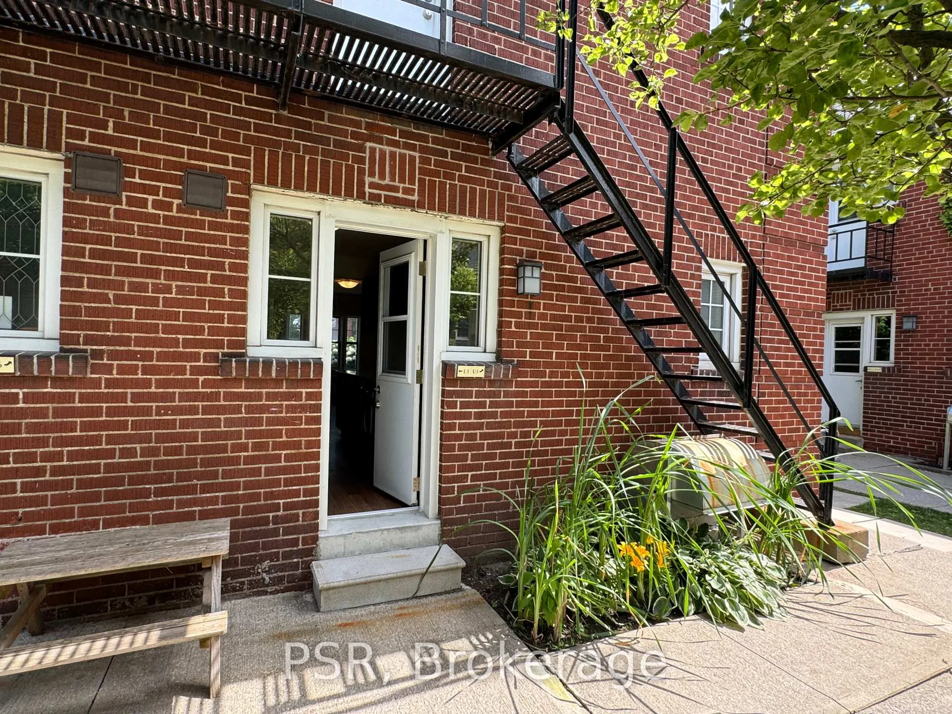 Photo 9 of Unit L05, 2 Airdrie Road, Toronto, Leaside — HOMEH