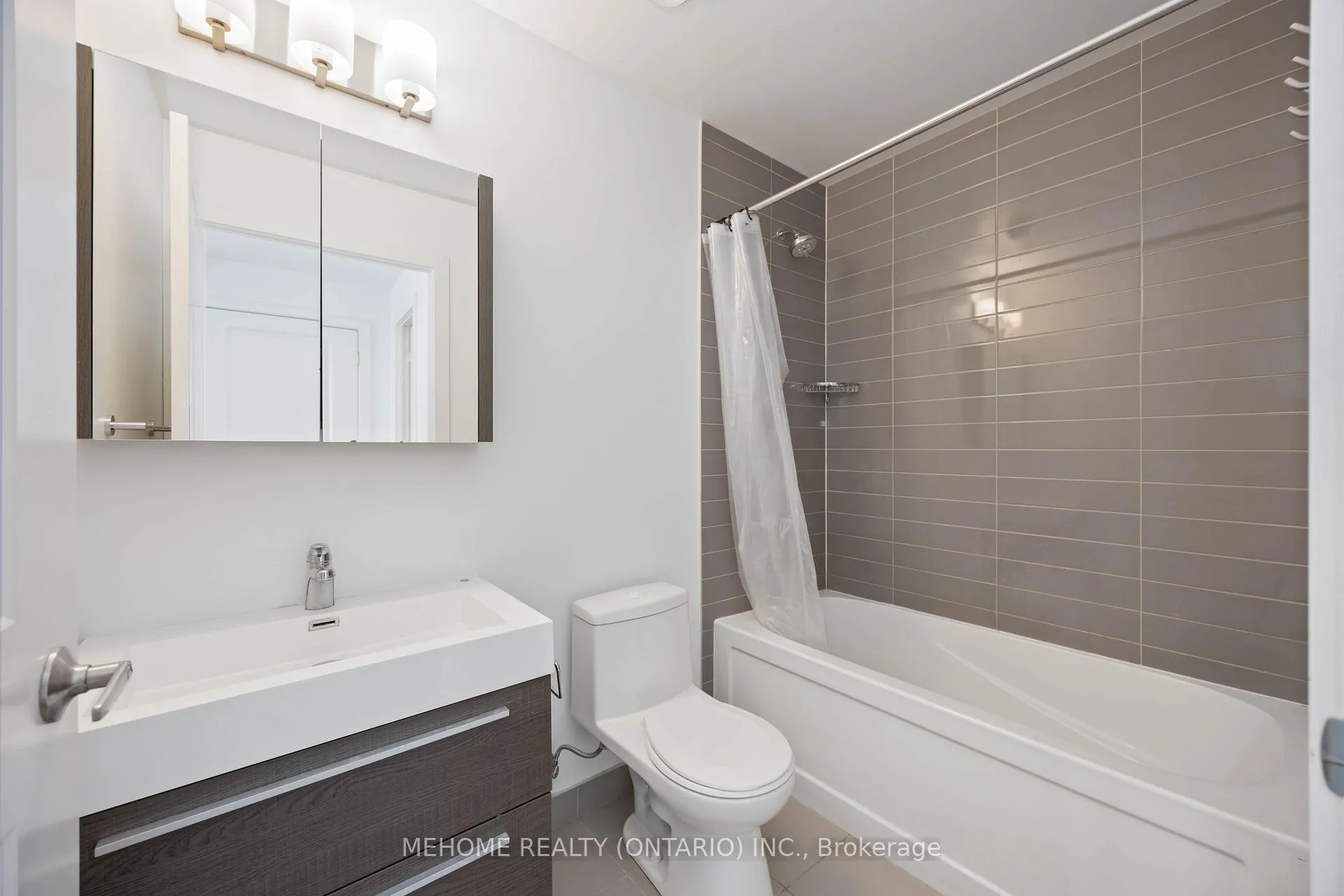 Photo 13 of Unit 1005, 8081 Birchmount Road, Markham, Unionville — HOMEH