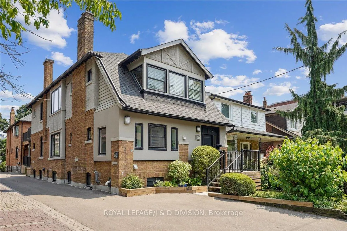 Photo 1 of Unit Unit #2/Main Fl, 17A Humewood Drive, Toronto, Humewood-Cedarvale — HOMEH