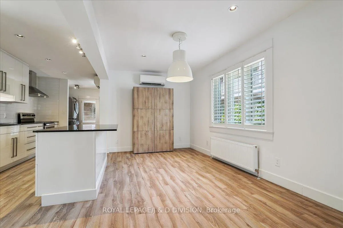 Photo 10 of Unit Unit #2/Main Fl, 17A Humewood Drive, Toronto, Humewood-Cedarvale — HOMEH