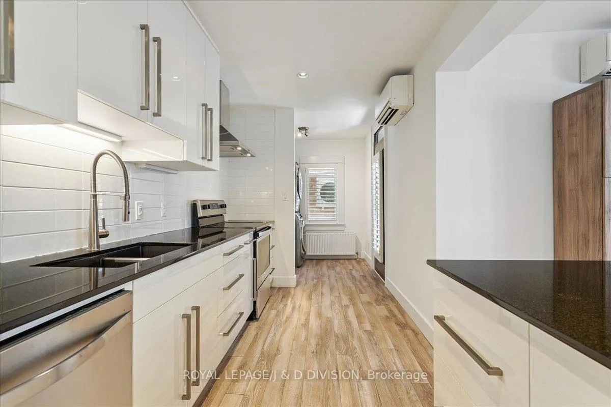Photo 13 of Unit Unit #2/Main Fl, 17A Humewood Drive, Toronto, Humewood-Cedarvale — HOMEH