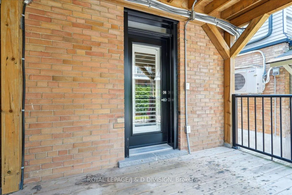 Photo 16 of Unit Unit #2/Main Fl, 17A Humewood Drive, Toronto, Humewood-Cedarvale — HOMEH