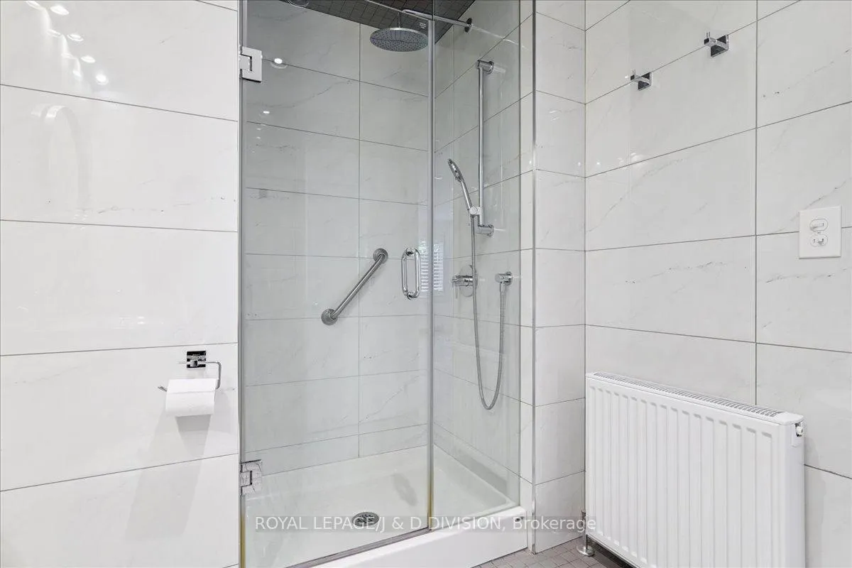 Photo 23 of Unit Unit #2/Main Fl, 17A Humewood Drive, Toronto, Humewood-Cedarvale — HOMEH