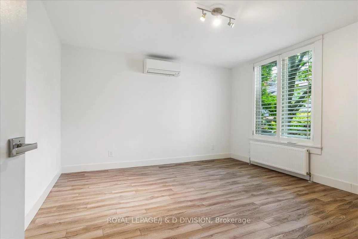 Photo 25 of Unit Unit #2/Main Fl, 17A Humewood Drive, Toronto, Humewood-Cedarvale — HOMEH