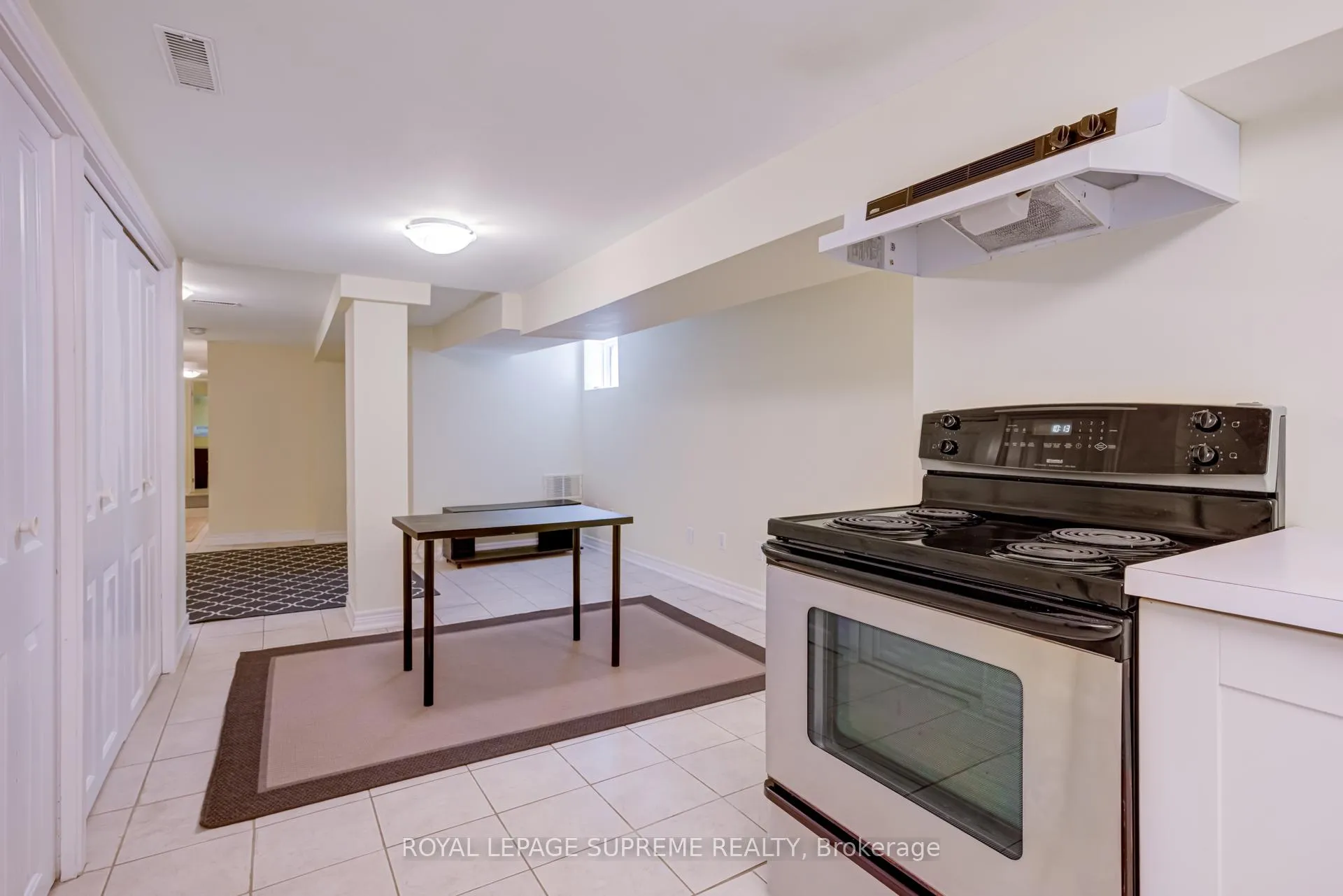 Photo 13 of Unit Lower, 66 Kenwood Avenue, Toronto, Humewood-Cedarvale — HOMEH