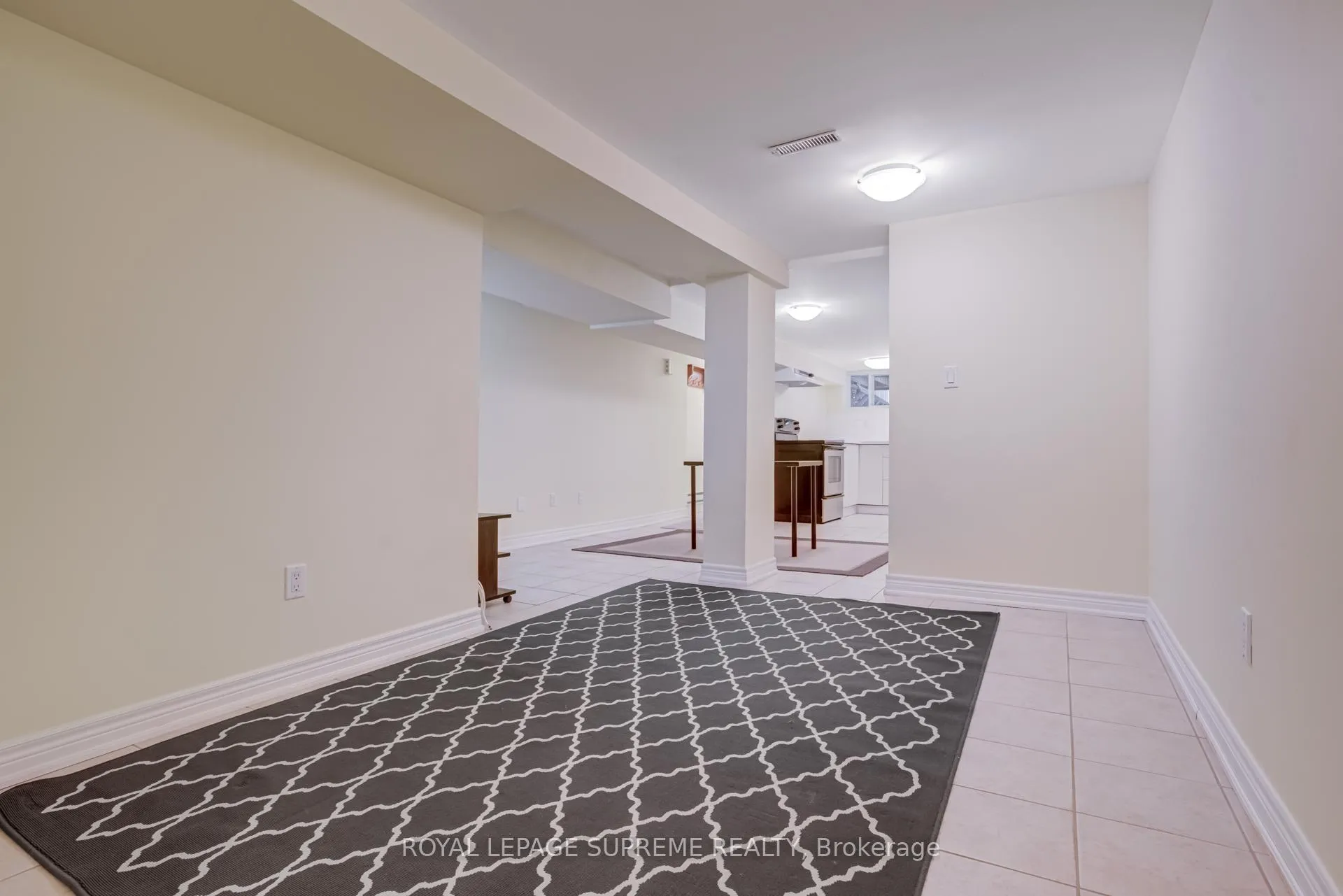 Photo 18 of Unit Lower, 66 Kenwood Avenue, Toronto, Humewood-Cedarvale — HOMEH