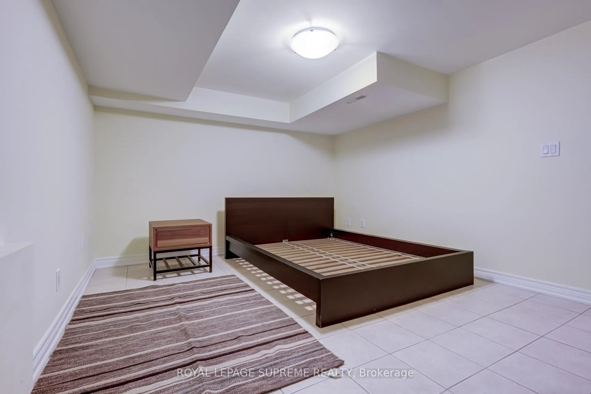 Photo 21 of Unit Lower, 66 Kenwood Avenue, Toronto, Humewood-Cedarvale — HOMEH