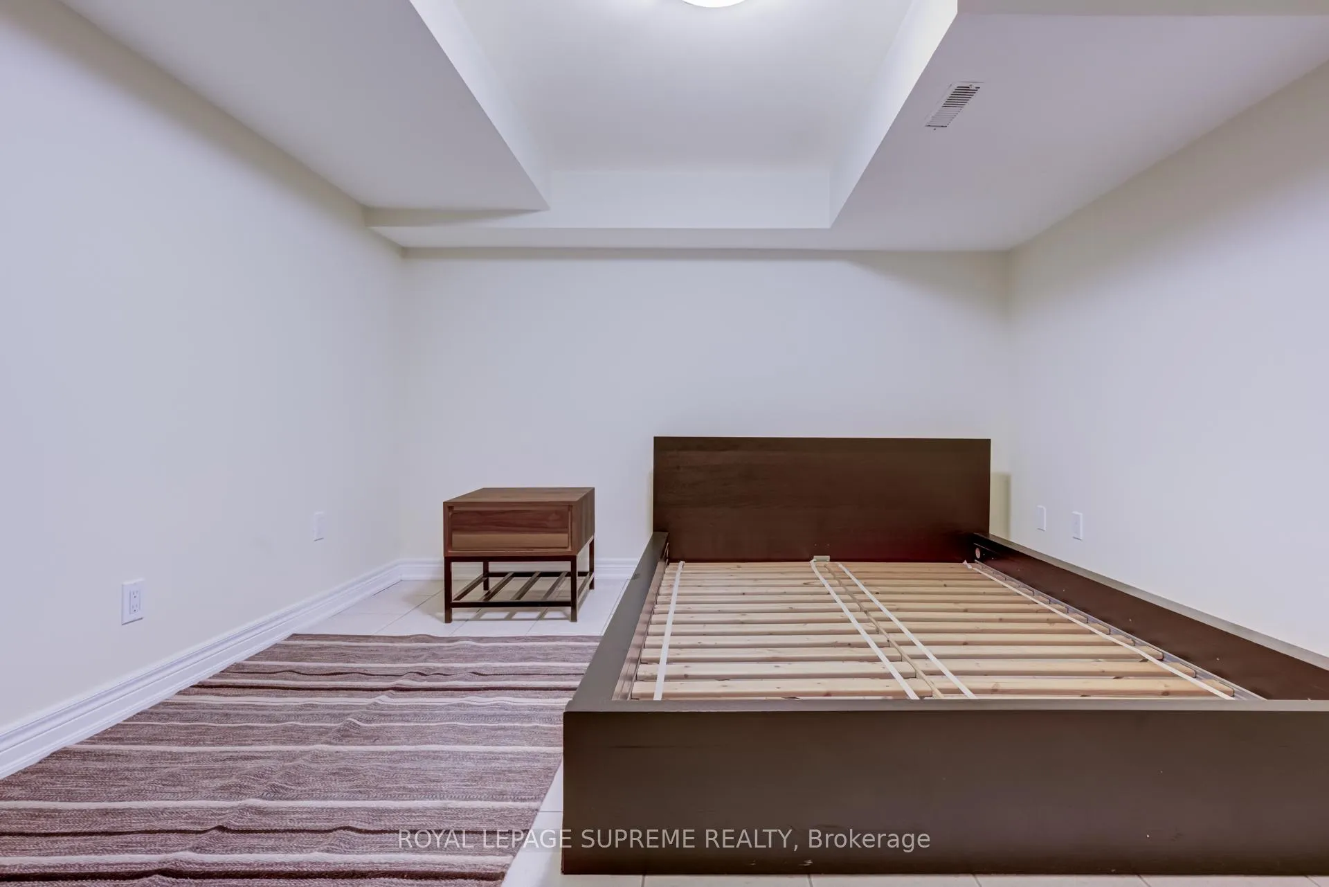 Photo 23 of Unit Lower, 66 Kenwood Avenue, Toronto, Humewood-Cedarvale — HOMEH
