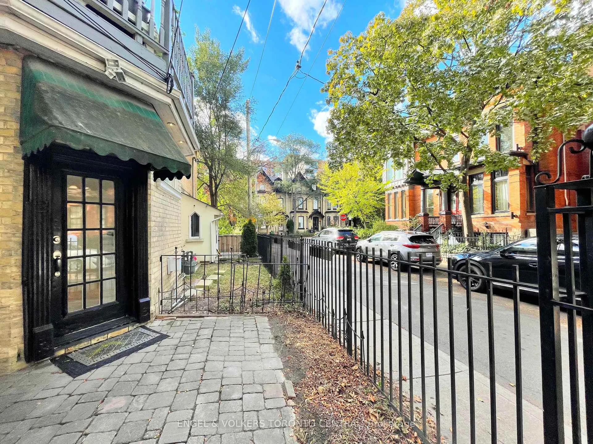 Photo 6 of Unit 2, 483 Ontario Street, Toronto, Cabbagetown-South St. James Town — HOMEH