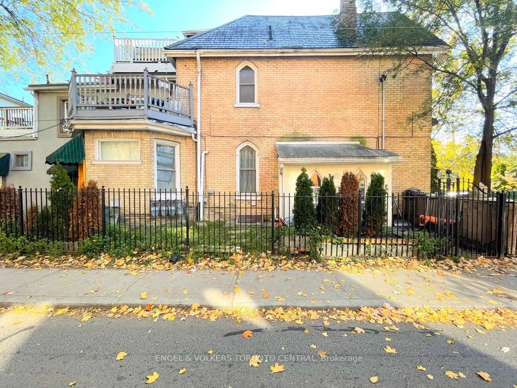 Photo 8 of Unit 2, 483 Ontario Street, Toronto, Cabbagetown-South St. James Town — HOMEH
