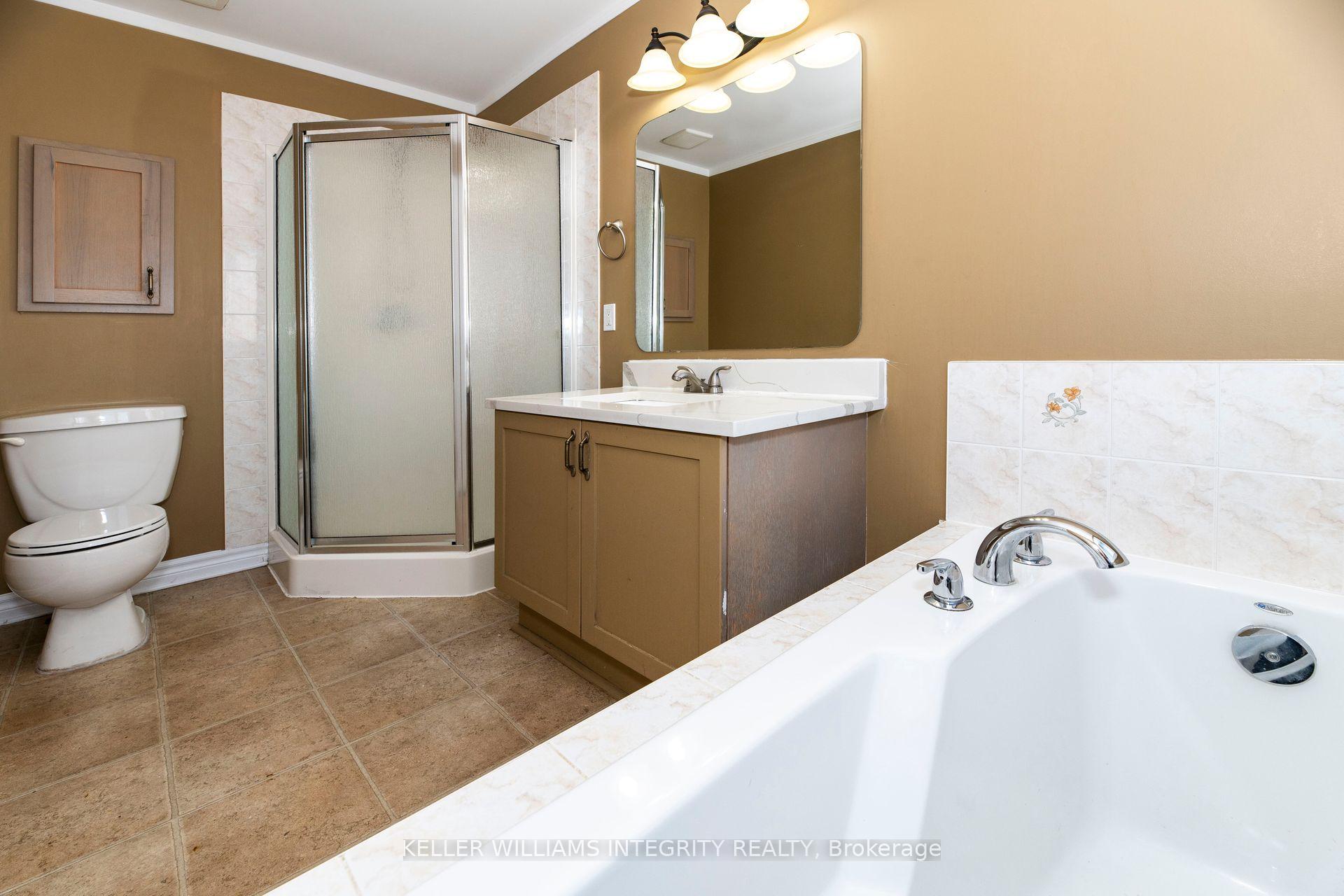 Photo 19 of 460 cache bay Crescent, Ottawa, Blossom Park/Kemp Park/Findlay Creek — HOMEH