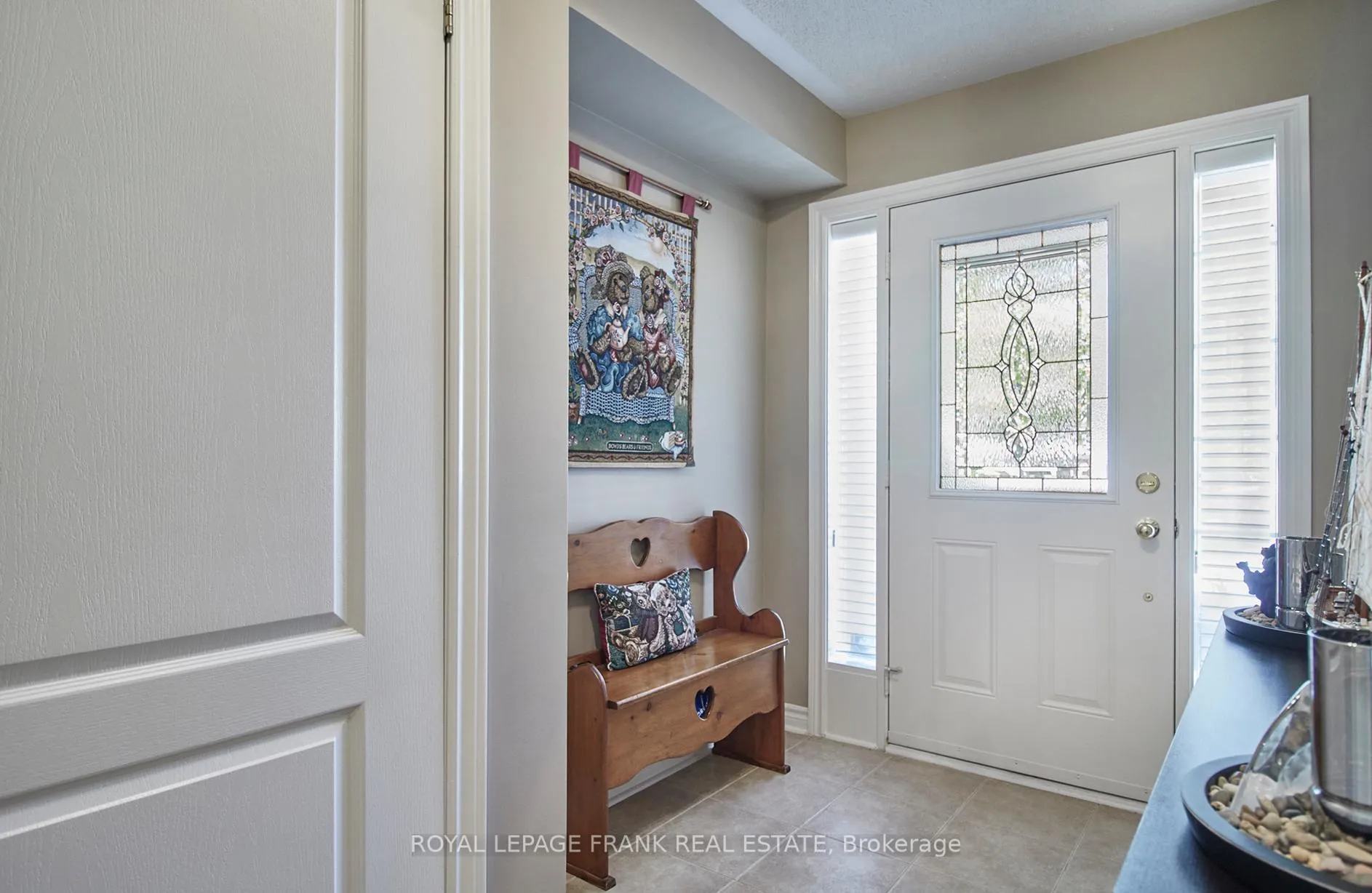Photo 2 of Unit Unit 3, 350 Lakebreeze Drive, Clarington, Newcastle — HOMEH