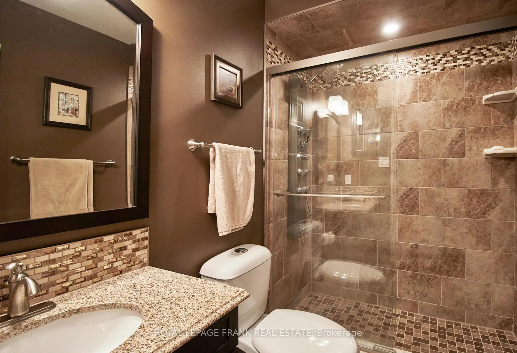 Photo 23 of Unit Unit 3, 350 Lakebreeze Drive, Clarington, Newcastle — HOMEH